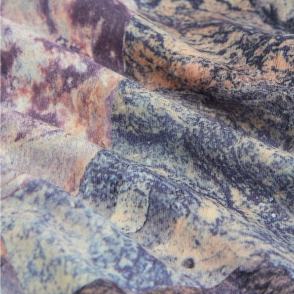 “Orchid Moonrock” Legging 🦄 Fabletics Define Ultra HW 7/8 Legging 🦄 - Picture 8 of 9